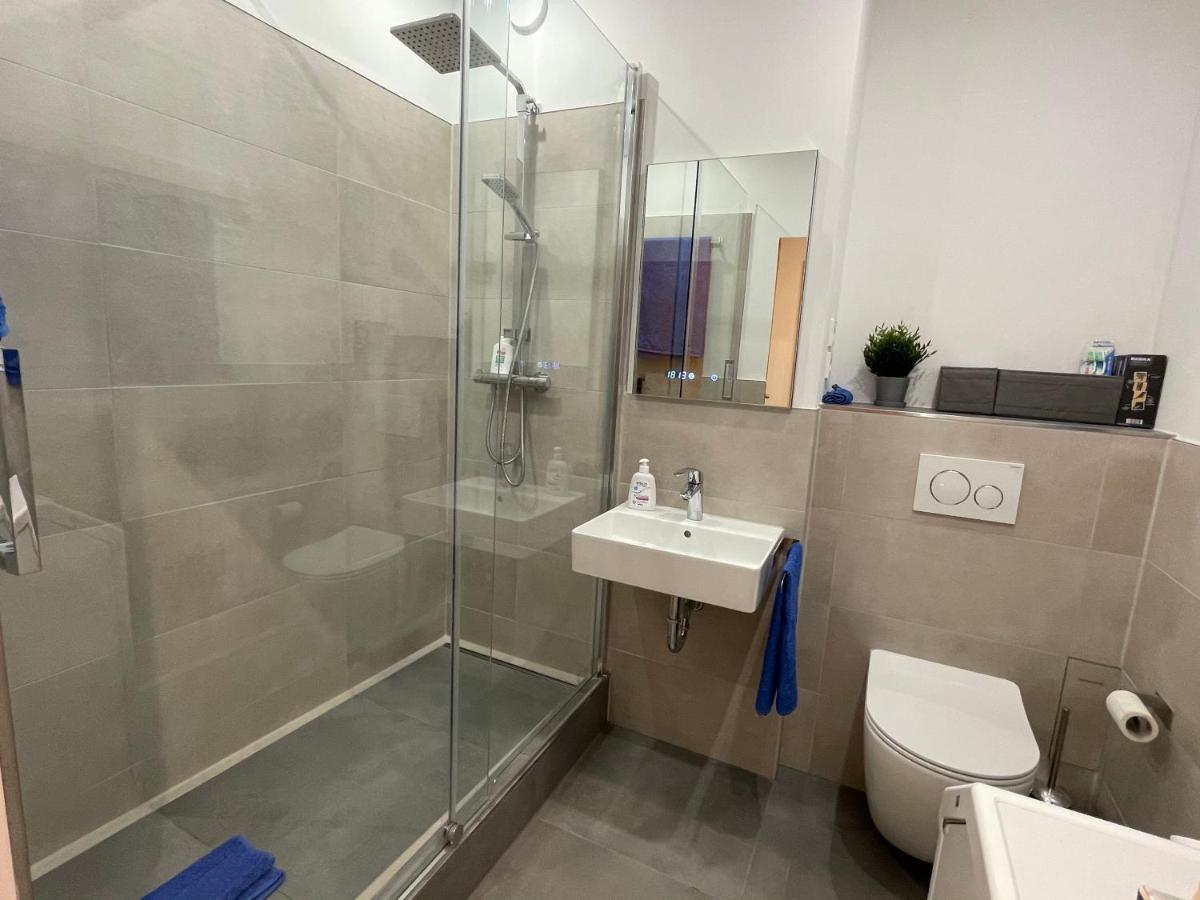 Zentrumsnahe Leipzig-Apartments, Nahe Ufz Und Bmw Inkl Parkplatz Und Fahrraeder Εξωτερικό φωτογραφία